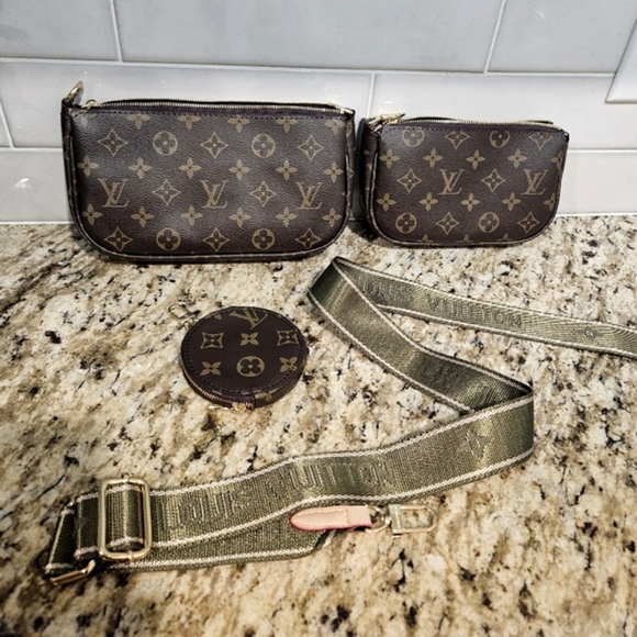 Monogram Multi Pochette Accessories Green quitar strap crossbody bag - Picture 4 of 10